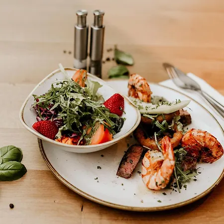 Apart Otel Apartmenthaus Wiesenhof Aschau Im Zillertal