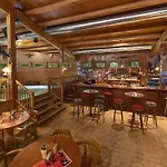 Apartmenthaus Wiesenhof Apartahotel Aschau Im Zillertal